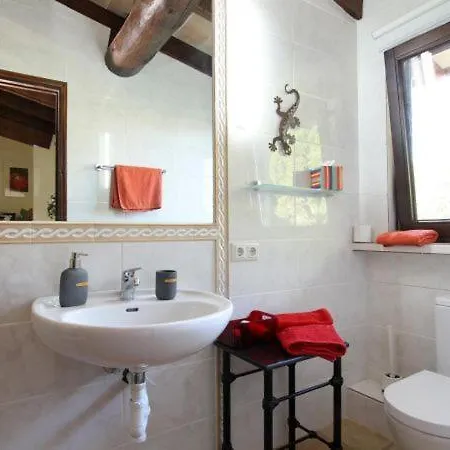 Sleeps 8 With Pool Air Con And Wifi Villa