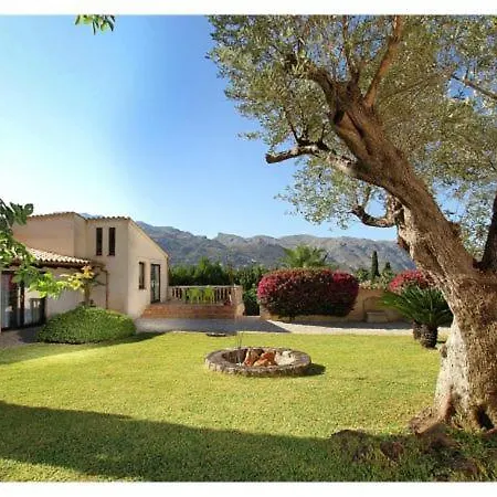 Sleeps 8 With Pool Air Con And Wifi Pollenca