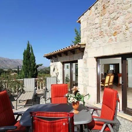 Villa Sleeps 8 With Pool Air Con And Wifi